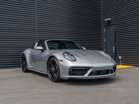 Used 2022 Porsche 911 Targa 4 GTS AWD/4WD image 7