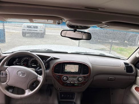 Used 2006 Toyota Sequoia Limited image 10