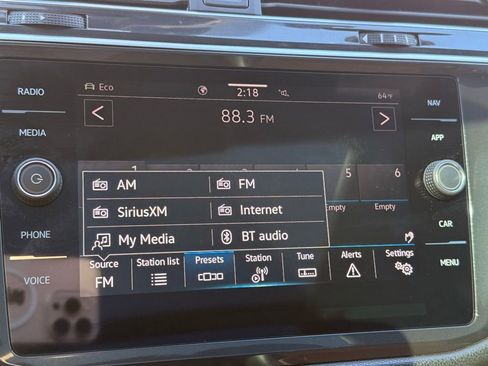Certified 2024 Volkswagen Tiguan SEL R-Line w/ MDO Package, Two-Row AWD/4WD image 17
