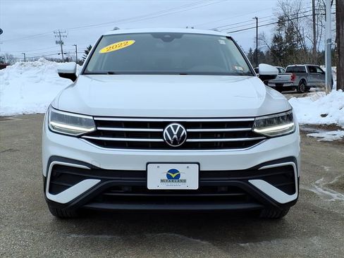Used 2022 Volkswagen Tiguan SE w/ Panoramic Sunroof Package image 27