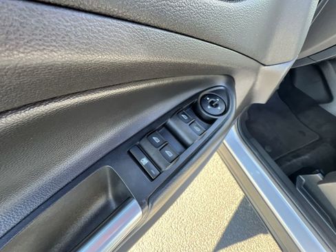 Used 2018 Ford Escape SE image 22