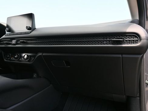 Used 2025 Honda HR-V LX image 21
