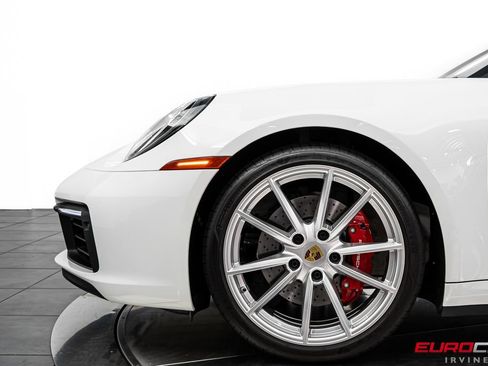 Used 2024 Porsche 911 Carrera S RWD image 13