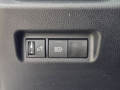 Used 2024 Toyota RAV4 XLE FWD image 27