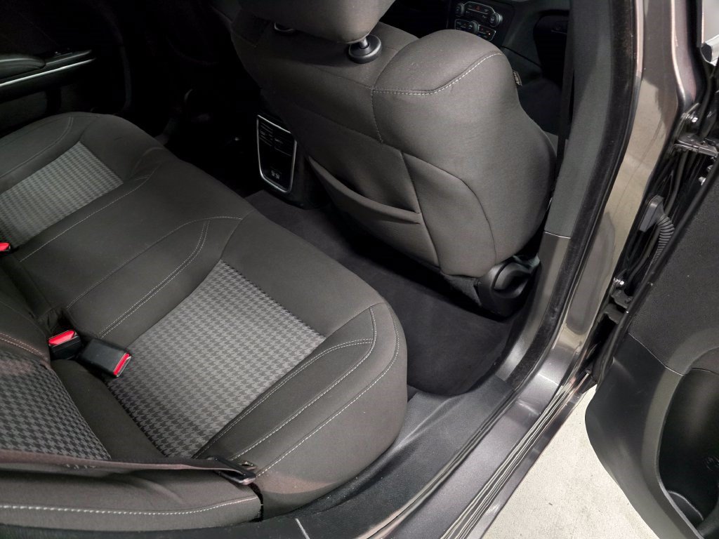 Used 2023 Dodge Charger SXT RWD image 30