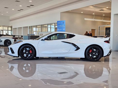 Certified 2020 Chevrolet Corvette Stingray Premium Cpe w/ 3LT Preferred Equipment Group image 3