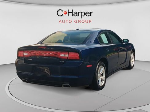 Used 2014 Dodge Charger SXT RWD image 3
