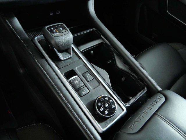 Used 2024 Nissan Pathfinder SL w/ SL Premium Package AWD/4WD image 14