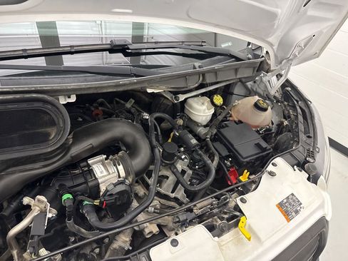 Used 2020 Ford Transit 350 XL image 32
