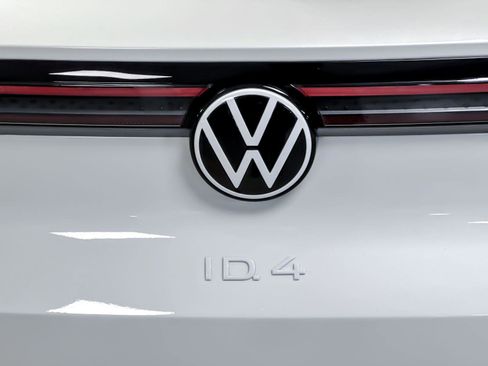 New 2026 Volkswagen ID.4 Pro RWD image 26