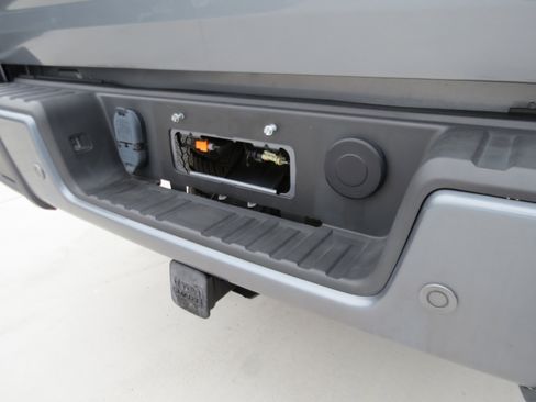 Certified 2022 Chevrolet Colorado Z71 AWD/4WD image 12
