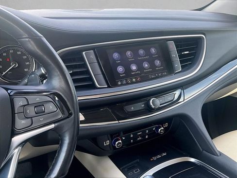 Used 2023 Buick Enclave Essence w/ Sport Touring Edition FWD image 8