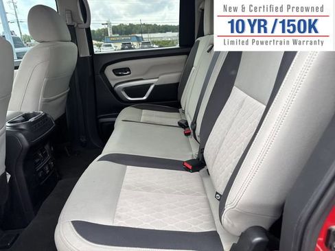 Used 2021 Nissan Titan SV w/ SV Convenience Package image 12