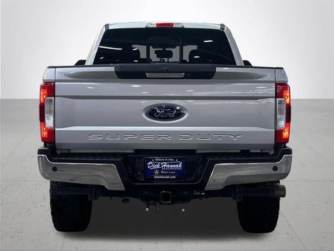Used 2017 Ford F350 Lariat w/ Lariat Value Package AWD/4WD image 11