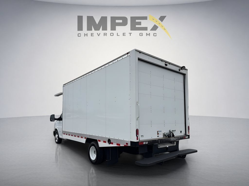 Used 2024 Chevrolet Express 3500 w/ Power Convenience Package RWD image 2