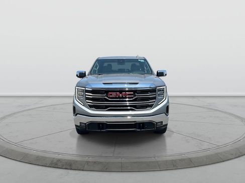 Used 2025 GMC Sierra 1500 SLT AWD/4WD image 3
