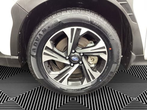 Used 2024 Subaru Crosstrek 2.0i Premium image 14