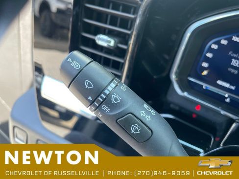 Used 2023 Chevrolet Silverado 1500 LT AWD/4WD image 16