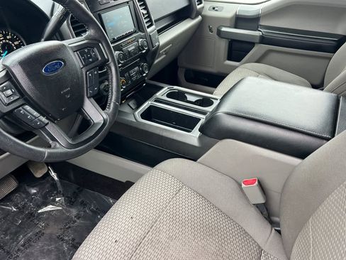 Used 2016 Ford F150 XLT w/ Equipment Group 302A Luxury image 12