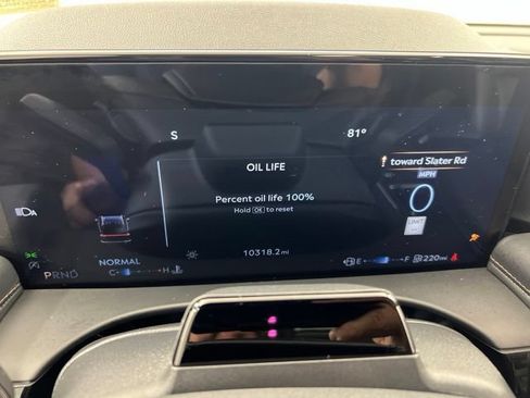 Used 2025 Lincoln Aviator AWD image 16