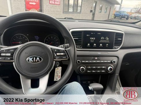 Used 2022 Kia Sportage LX FWD image 37