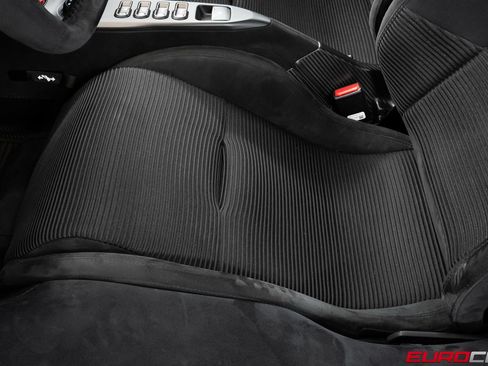 Used 2022 Ford GT RWD image 49