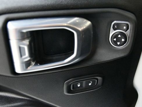 Used 2021 Jeep Wrangler Sport w/ Sun And Sound Package image 76