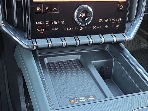 New 2026 GMC Acadia AT4 w/ Luxury Package image 21