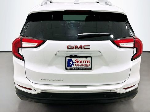 Used 2023 GMC Terrain SLT w/ Infotainment Package II FWD image 6