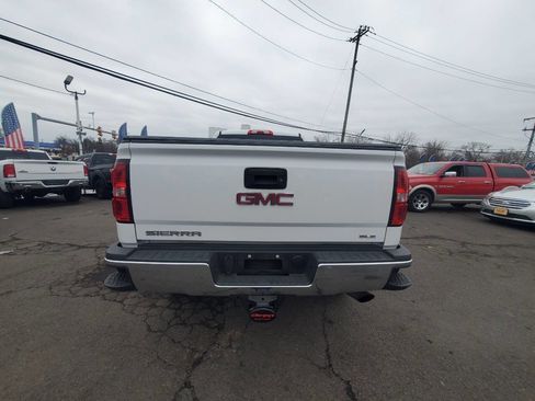 Used 2015 RAM 2500 Tradesman w/ Chrome Appearance Group image 4
