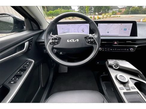 Used 2024 Kia EV6 Wind w/ Wind Technology Package AWD/4WD image 5