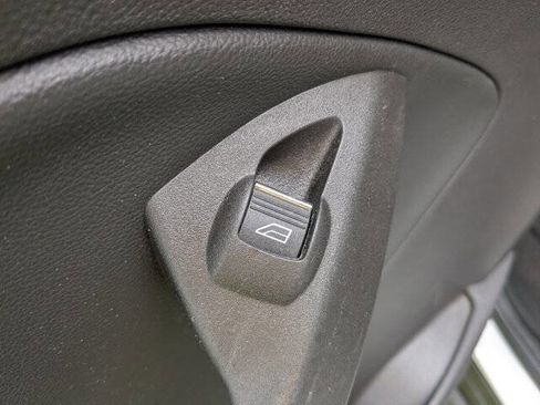 Used 2015 Ford C-MAX SE w/ Equipment Group 201A image 27