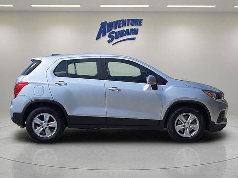 Used 2019 Chevrolet Trax LS FWD image 7