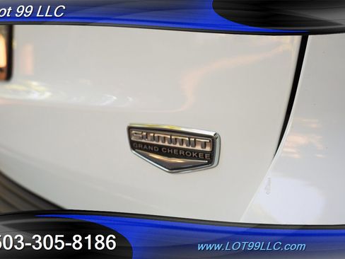 Used 2014 Jeep Grand Cherokee Summit AWD/4WD image 36