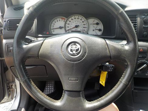 Used 2007 Toyota Corolla S FWD image 12