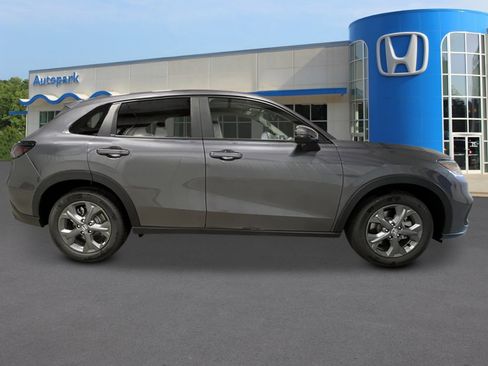 New 2026 Honda HR-V LX image 7