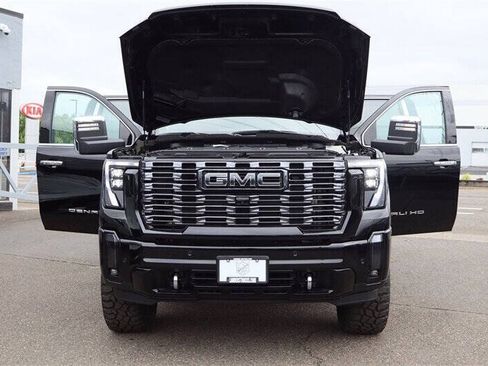 Used 2025 GMC Sierra 3500 Denali Ultimate AWD/4WD image 42