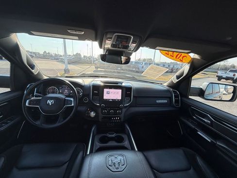 Used 2022 RAM 1500 Laramie w/ Sport Appearance Package image 12