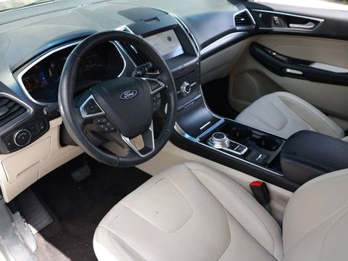 Used 2019 Ford Edge Titanium w/ Cold Weather Package AWD/4WD image 40