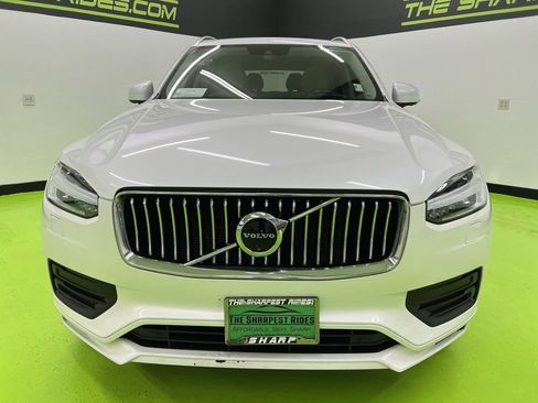 Used 2020 Volvo XC90 T6 Momentum w/ Protection Package Premier AWD/4WD image 3