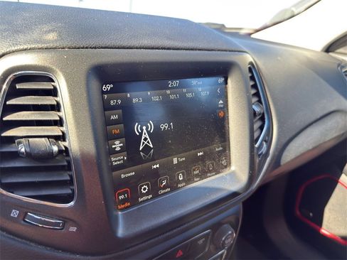 Used 2020 Jeep Compass Trailhawk w/ Leather Interior Group image 26