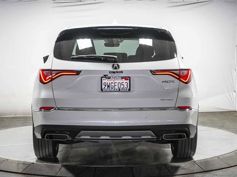Used 2025 Acura MDX SH-AWD w/ Technology Package image 12