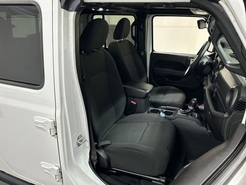 Used 2022 Jeep Gladiator Sport image 22