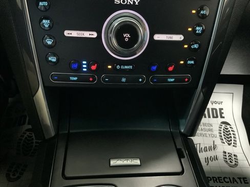 Used 2017 Ford Explorer Sport AWD/4WD image 38