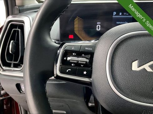 Used 2025 Kia Sorento S w/ Panoramic Sunroof Package FWD image 25