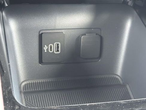 New 2026 Ford Explorer Platinum RWD image 34