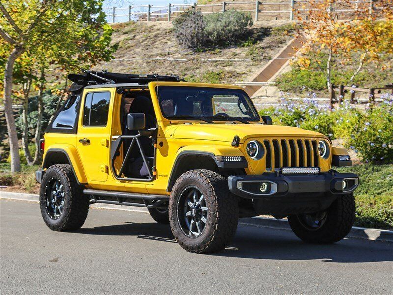 Used 2019 Jeep Wrangler Unlimited Sahara AWD/4WD image 10
