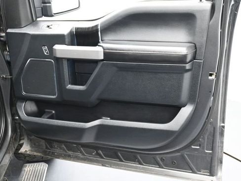 Used 2019 Ford F150 Platinum w/ Equipment Group 701A Luxury image 29