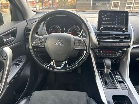 Used 2024 Mitsubishi Eclipse Cross SE image 24