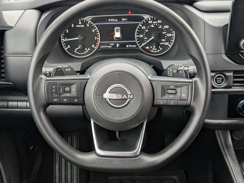 Used 2024 Nissan Pathfinder S AWD/4WD image 11